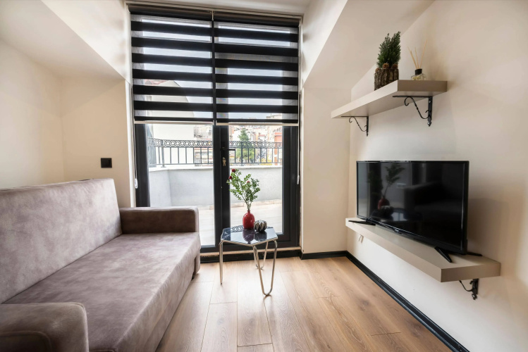 Global Suites Hotel
