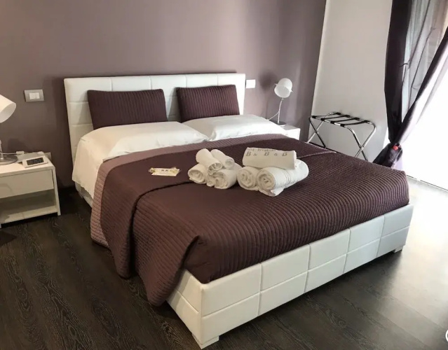 Bed  Breakfast Beauty
