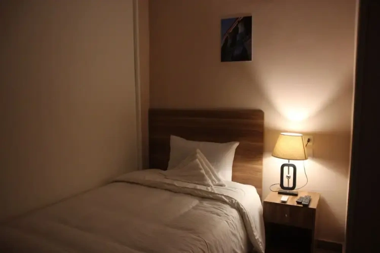Deluxe Single room