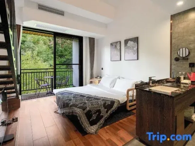 Double Duplex Suite with balcony