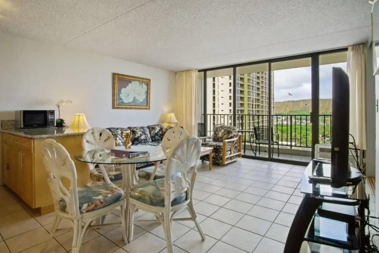 CIMY Hawaii Resorts at the Waikiki Banyan