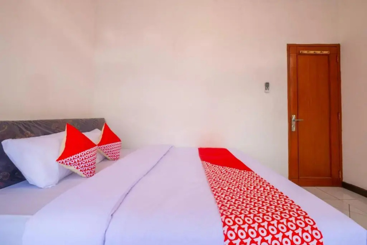 OYO 2728 Sinulingga Residence