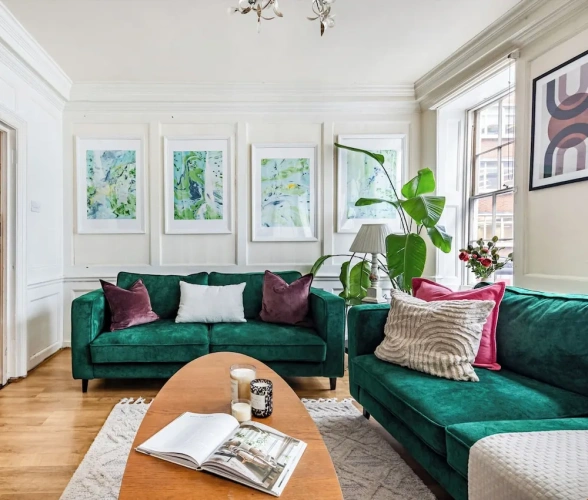 3 Bedrooms Apartment