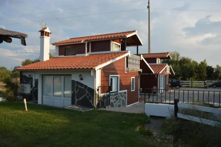 1 Bedroom Bungalow with view