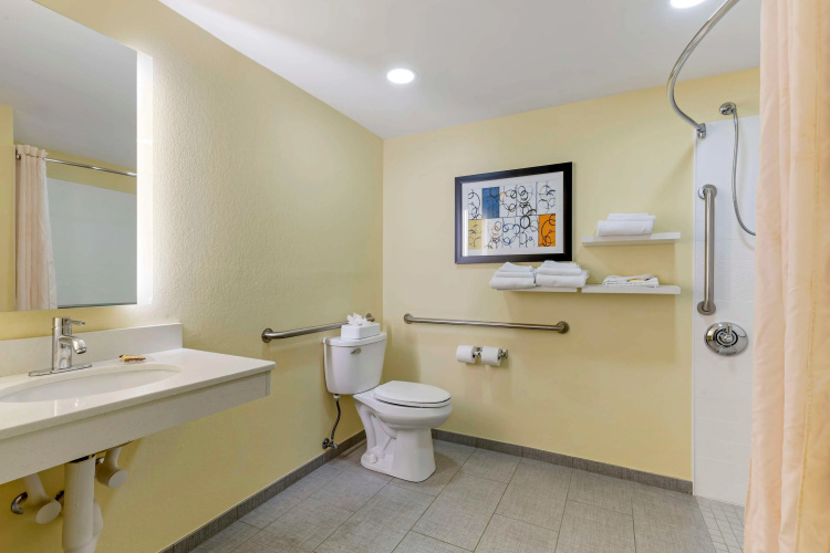 Best Western Plus North Shore Hotel photo 11