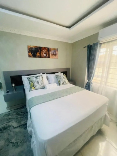 Royal Suites Guest House