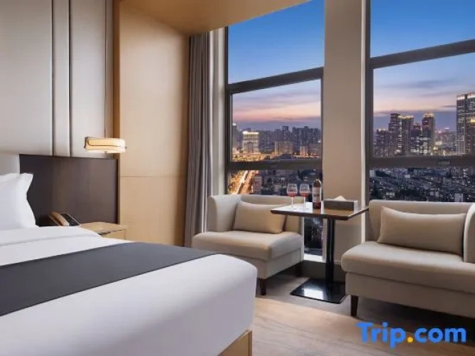 Comfort Twin room with city view