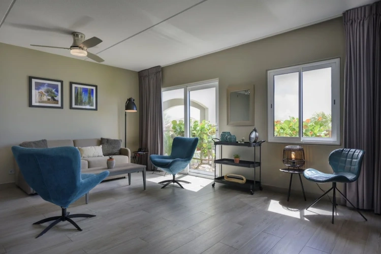 3 Bedrooms Royal Apartment with balcony