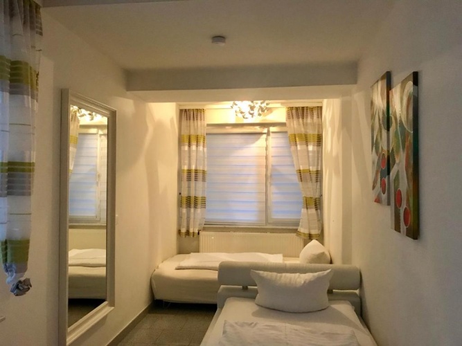 Deluxe Apartment