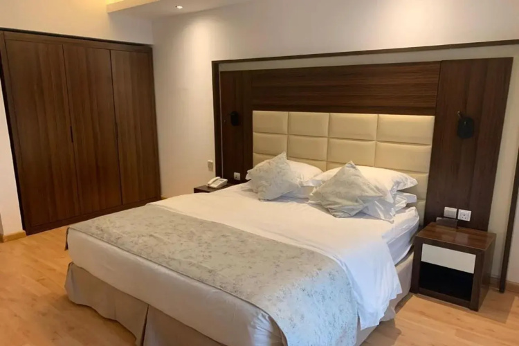 Helat hotel