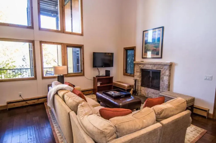 Fifth Avenue Unit 202