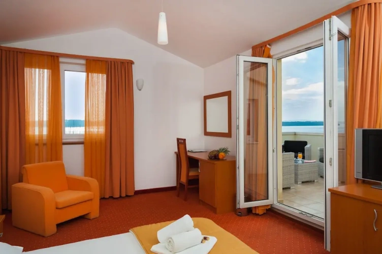 Superior Double room with balcony