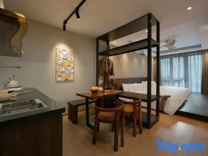 Quadruple Family Suite