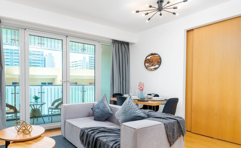Bloomfields Stylish 1BR in Al Raha Beach