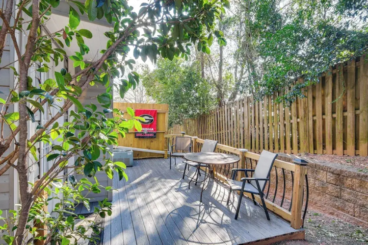 Comfy Augusta Condo w/ Deck ~ 4 Mi to Olde Town