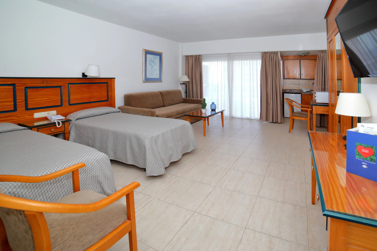 Aparthotel PYR Fuengirola