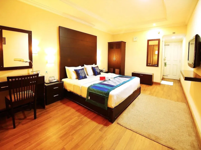 OYO 2159 Hotel SN Sujatha Inn