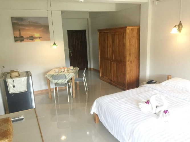 Baan Bangrak Residence (SHA Extra Plus)