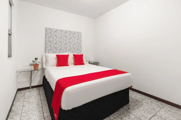Economy room