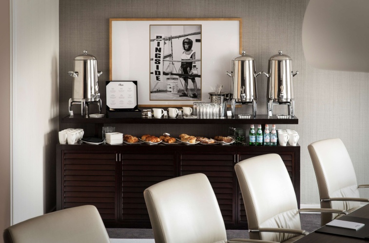 Logan Philadelphia Curio Collection by Hilton photo 13