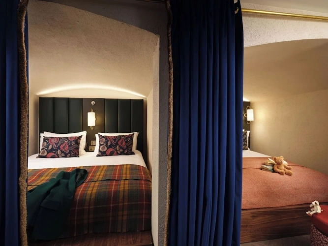 3 Bedrooms Club Vault