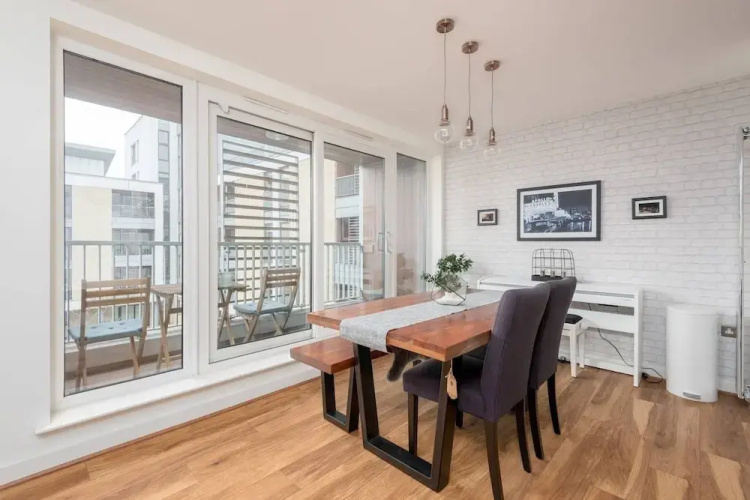 Ultra Stylish 2 Bed/2 Bath with Balcony & Parking