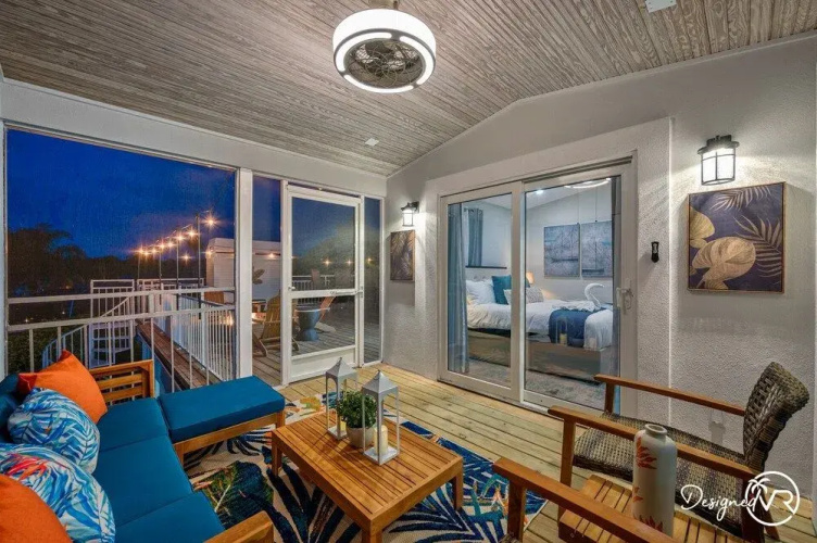 Chic 8BR with Heated Pool & Waterview