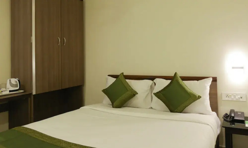 Itsy Hotels N Square