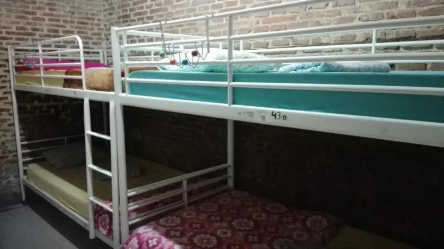 Grupo Rh - Hostel