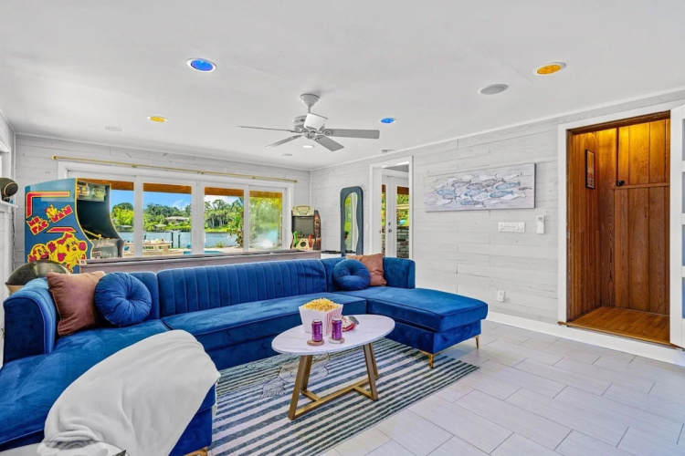 Mango Shores