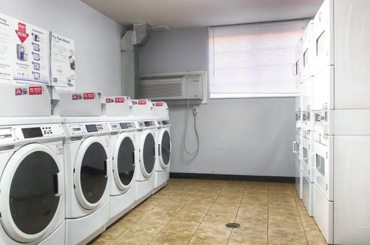Savannah Suites