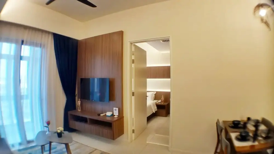 2 Bedrooms Deluxe Apartment with city view