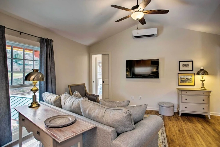 1 Bedroom Apartment with balcony