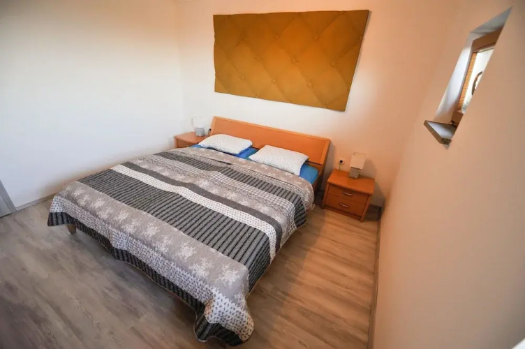 Apartments Jernej