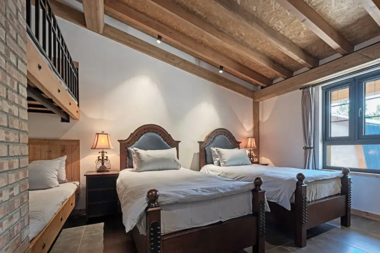 Castle Farmstay Hotel
