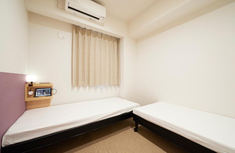 Universal Twin room