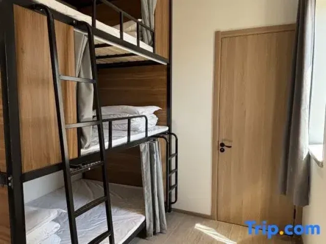 2 Bedrooms Standard Family room
