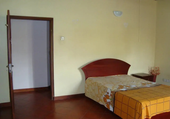 Namesh Hotel