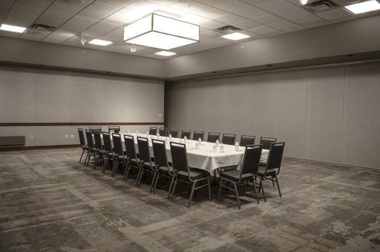 Holiday Inn Fargo photo 22