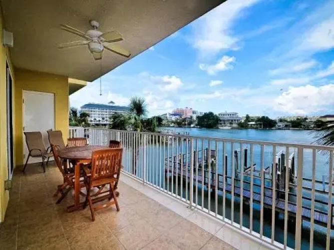 Bay Harbor 202