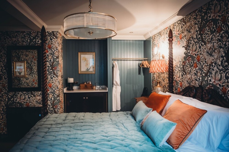Luxury room