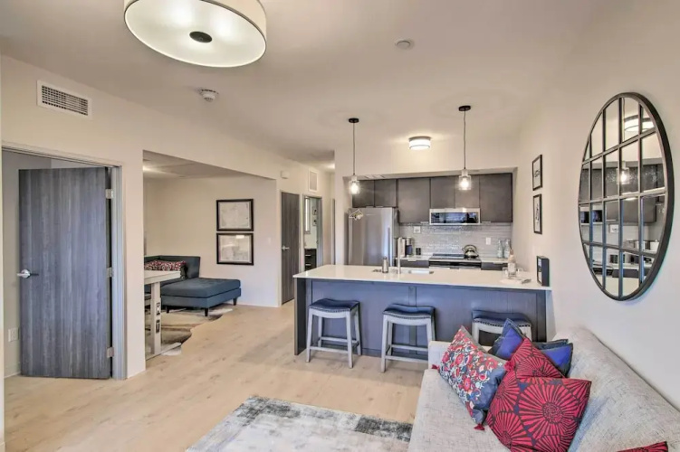 Chic Bozeman Apartment - 1 Block Off West Main St!