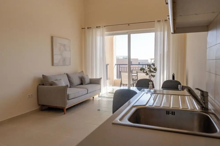 Phaedrus Living: Seaside Thalassa Cretan 203