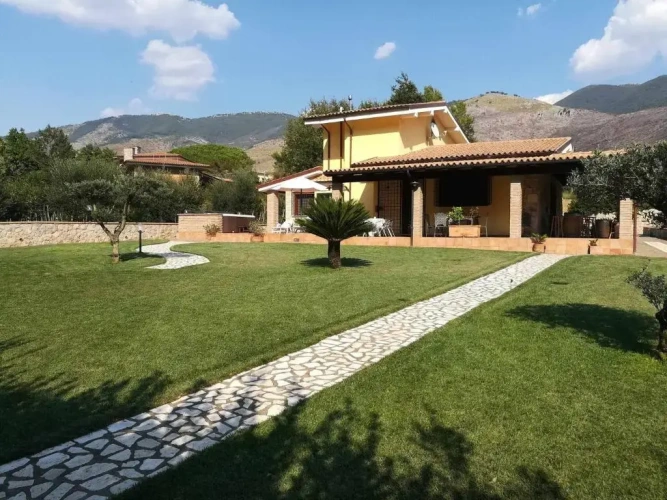Villa