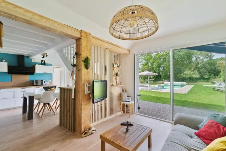 2 Bedrooms Apartment
