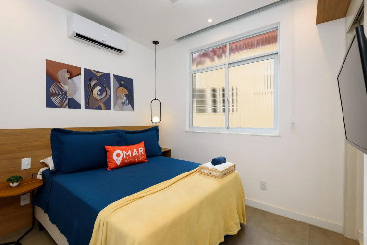 Moderno Quarto E Sala Em Copacabana | Mfb 76/204