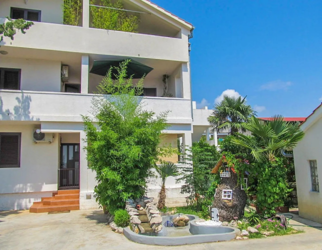Apartment Jolanka