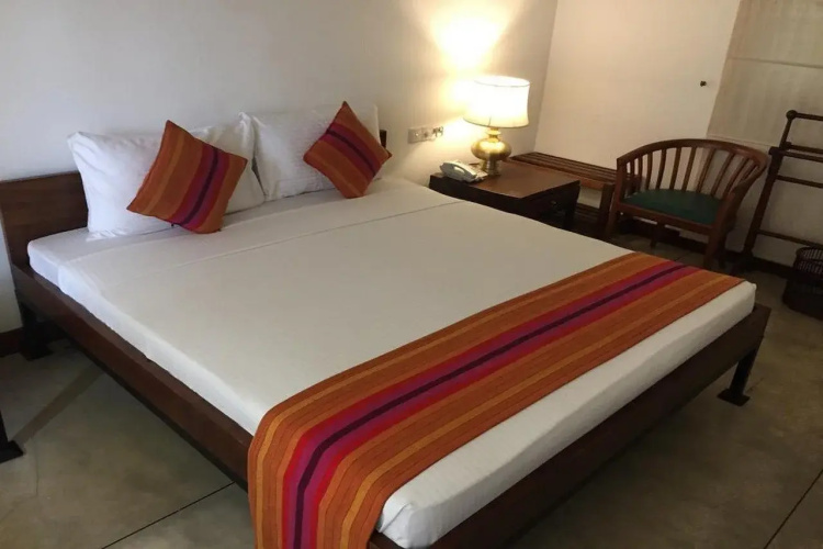 Port View City Hotel
