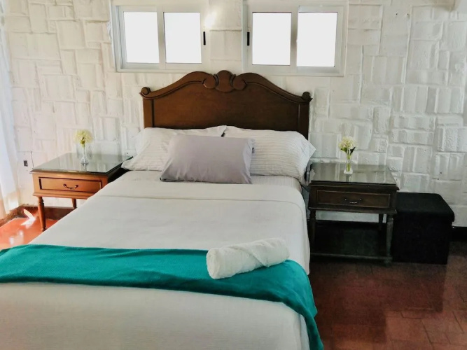 Mango Rooms