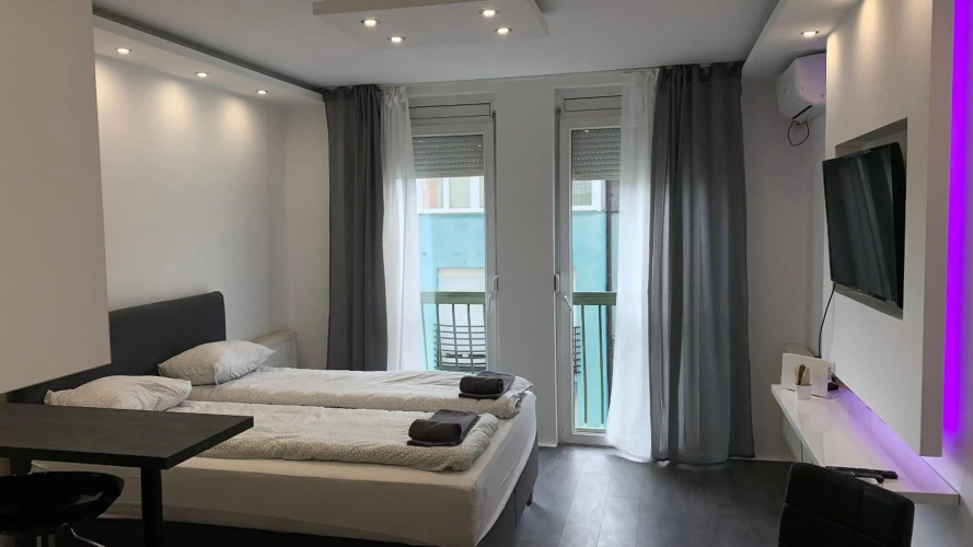 Central Apartment 2